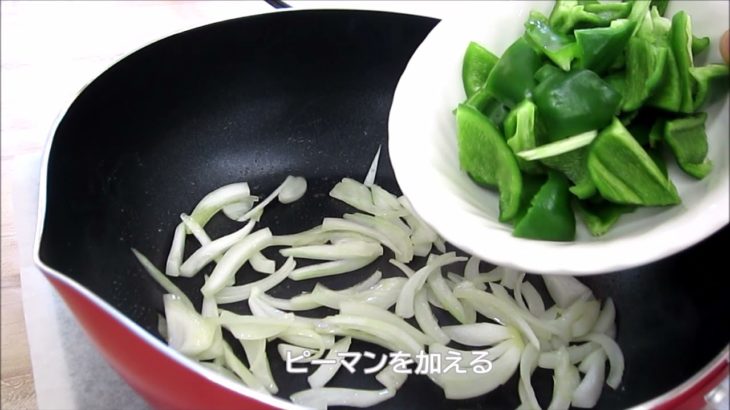 【簡単レシピ】栄養士が作る減塩・野菜料理～ピーマンとちくわのケチャップ炒め～