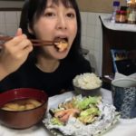 【北海道料理】野菜たっぷり鮭のちゃんちゃん焼きを簡単レシピで作ってみた【フライパン】