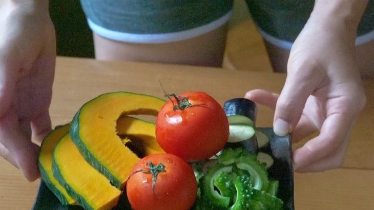 【夏野菜カレー】 七輪古民家女子ひとり呑み#8/My Veggie curry night with charcoal grill /SUB