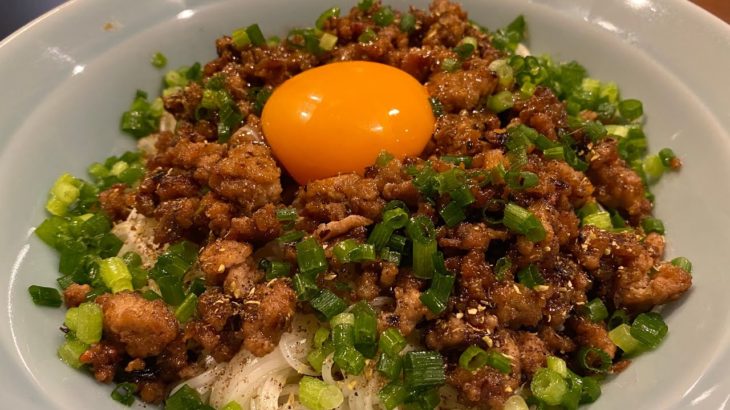 【汁なし坦々素麺】自分を大蛇丸と信じて止まない一般男性が優勝する動画です。