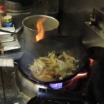 （厨房潜入）こだわりの、牡蠣と長ネギの炒め物　牛込神楽坂駅徒歩2分　中国料理君ちゃん