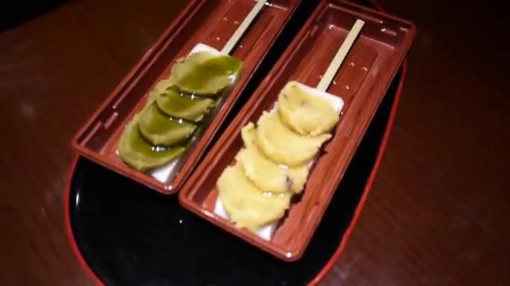 絶品！船橋屋の「串くず餅」　「鬼平江戸処」東北自動車道羽生ＰＡ上り線より　00094