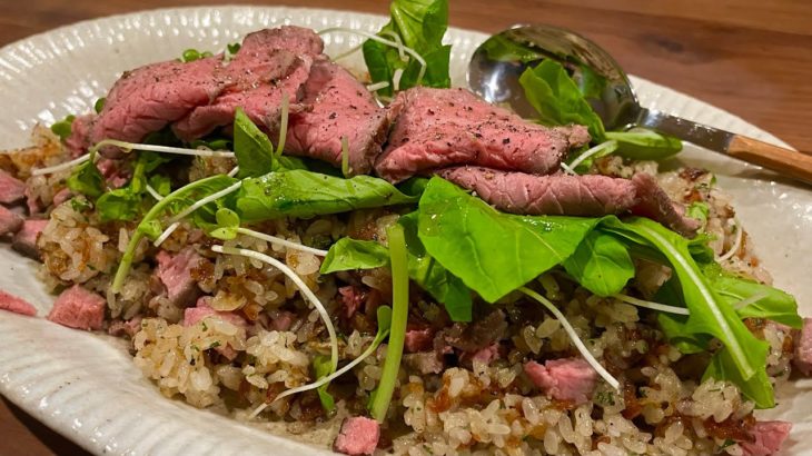 【ガーリックバターローストビーフチャーハン】自分を大蛇丸と信じて止まない一般男性が優勝する動画です。