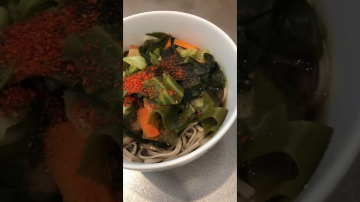 年越し蕎麦を年越す前に食べてやったぜ👍🤑🔥💵💰🔥💵💰🔥💰💵チャンネル登録待っているぜ🔥🔥🔥🔥🔥🔥🔥🔥🔥🔥