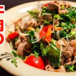 パクチー好きにはたまらない。主役級のおいしさ。至福の肉サラダレシピ