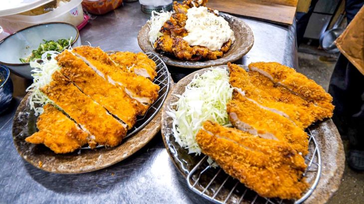 労働者が昼休憩に吸い込まれるロードサイド腹パンチキン食堂の爆裂昼営業。福岡の地域グルメ５選