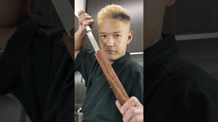 【鰹（カツオ）たたき】薬味を豪快盛り!!主役はどっち？ポン酢でいただきます!!